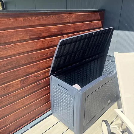 House Of Villa Chelsty (Makow)