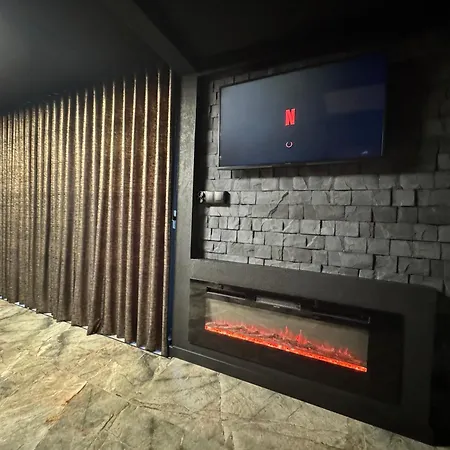 House Of Villa Chelsty (Makow)