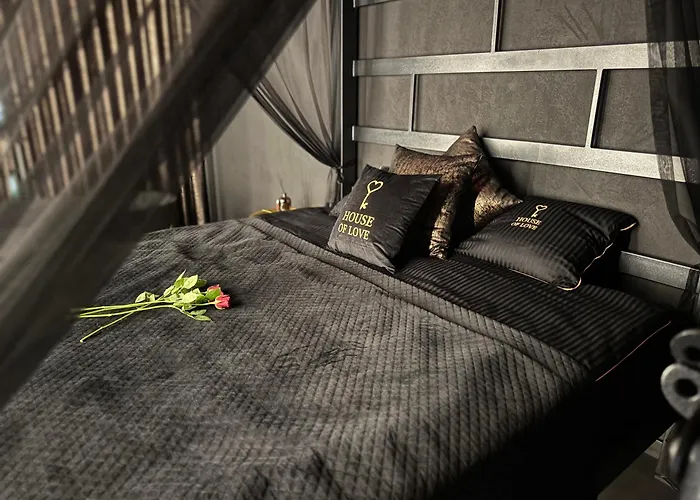 House Of Vila Chelsty (Makow)