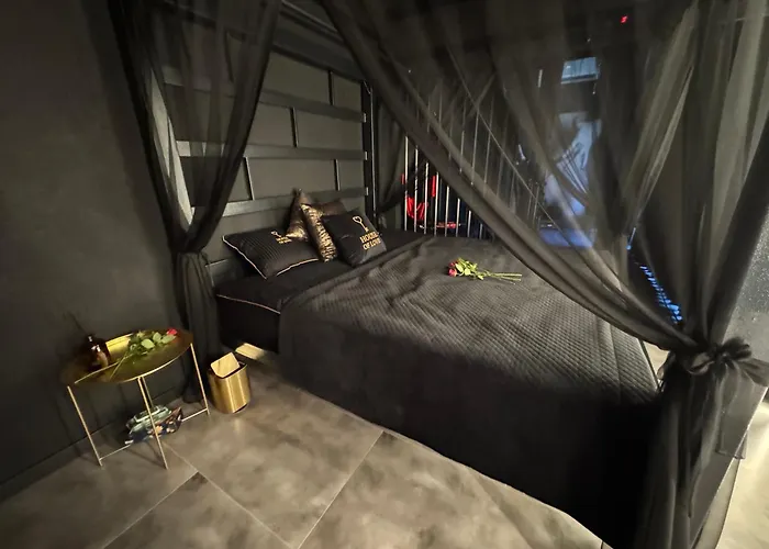 Vila House Of Chelsty (Makow)