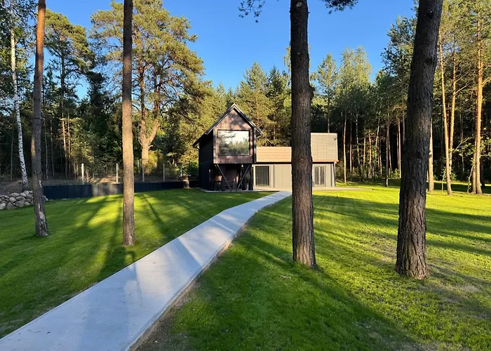 House Of * Chelsty (Makow)